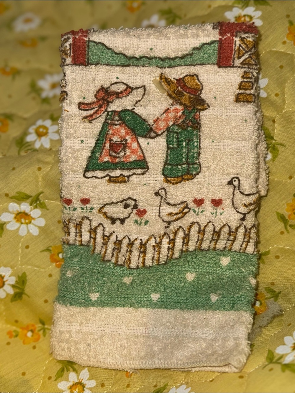 Vintage NOS Farmhouse Couple Goose Cotton Kitchen Towel - Green
